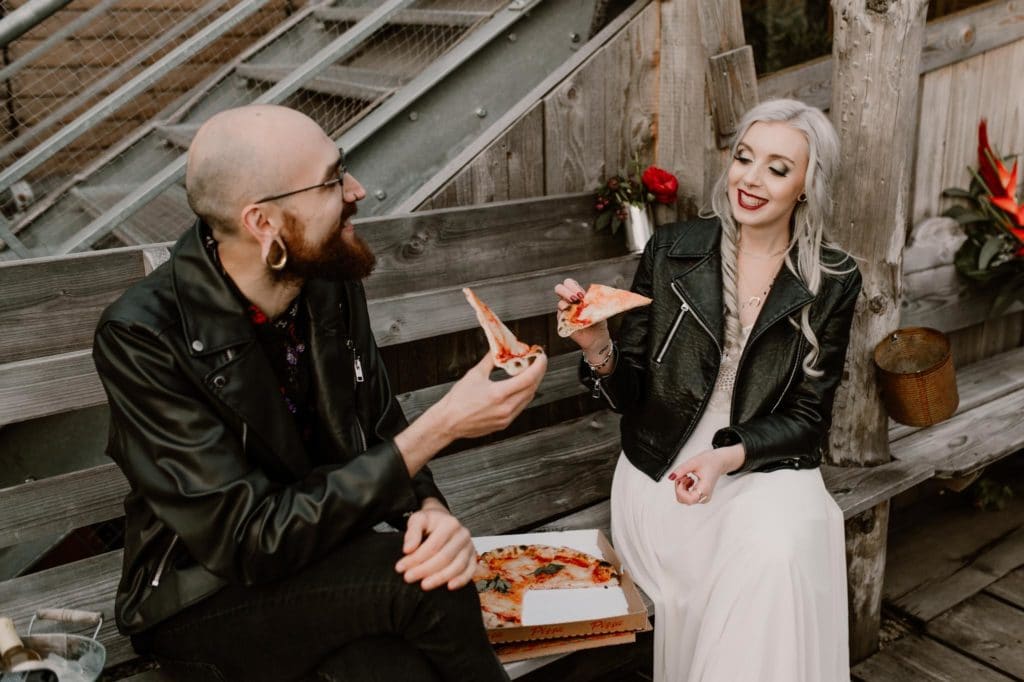 Hochzeit Mottohochzeit Brautpaar Styled Shoot Alternativ Brautpaar Pizza